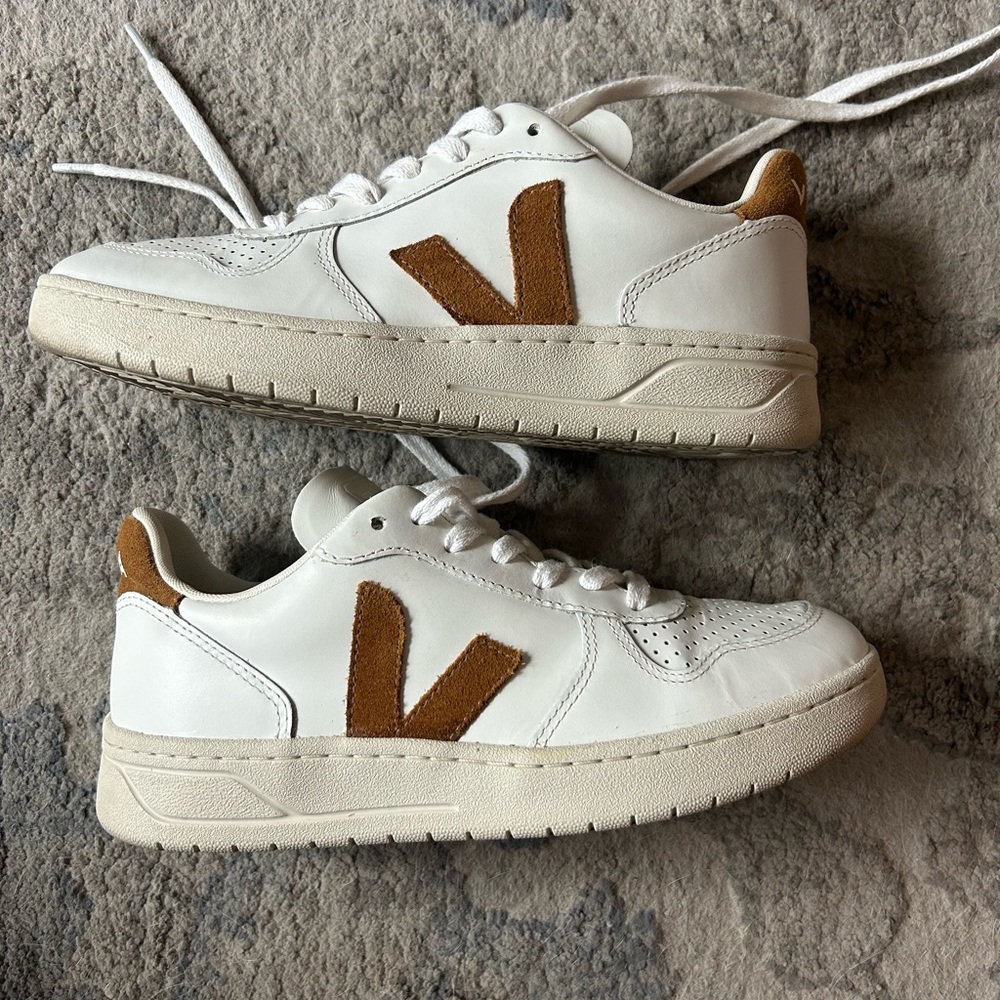 Women’s Veja sneakers